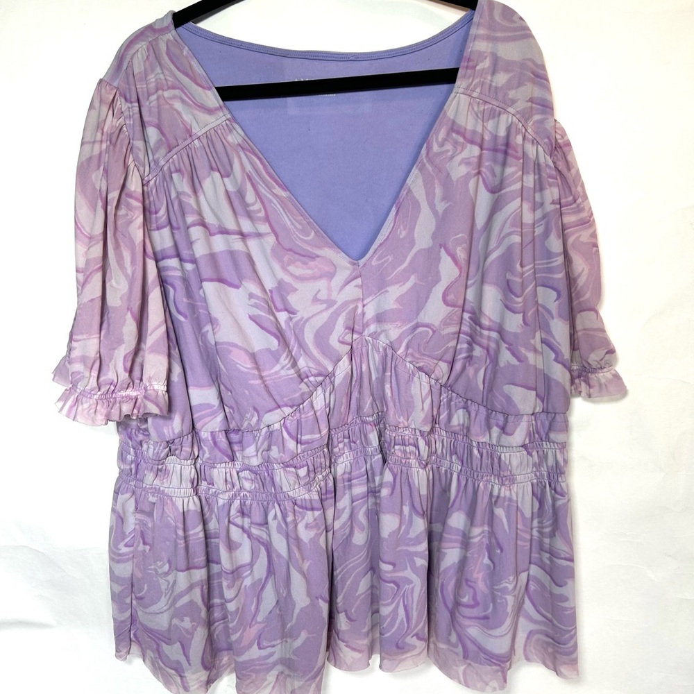 Plus size Lilac Swirl V-Neck Women’s Peplum Top